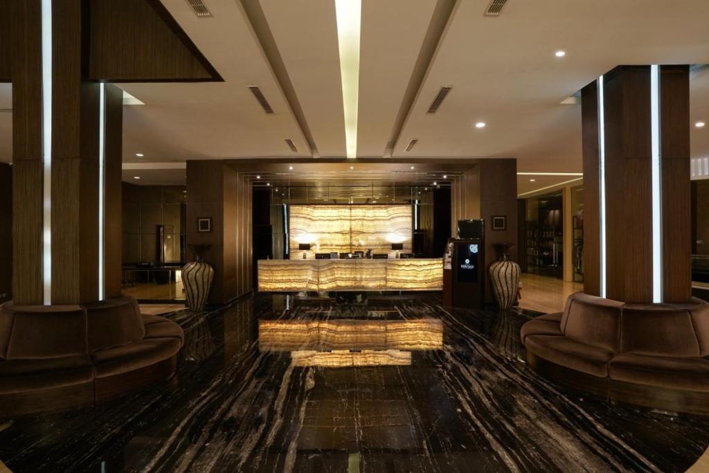 Heritage 4*